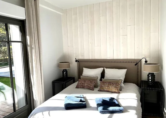 Romaline - Pereire - Piscine Chauffee *